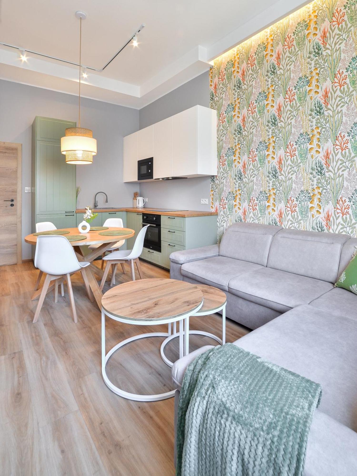 Citystay Stylowe Apartamenty Przy Swietojanskiej กดิเนีย ภายนอก รูปภาพ