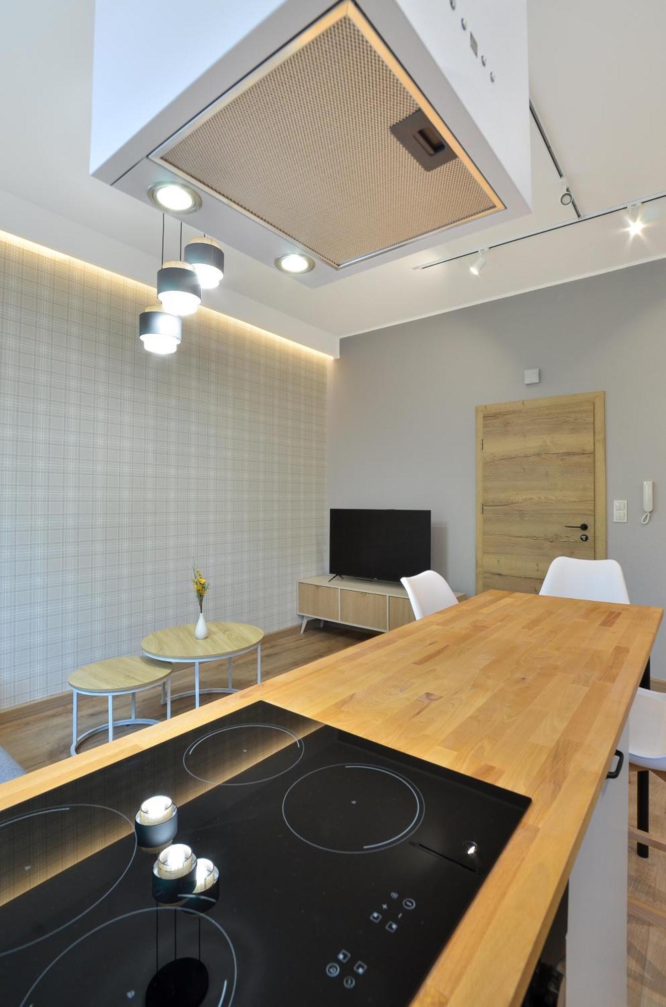 Citystay Stylowe Apartamenty Przy Swietojanskiej กดิเนีย ภายนอก รูปภาพ